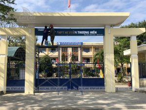 thi công chữ Inox cổng trường Nguyễn Thượng Hiền Đà Nẵng