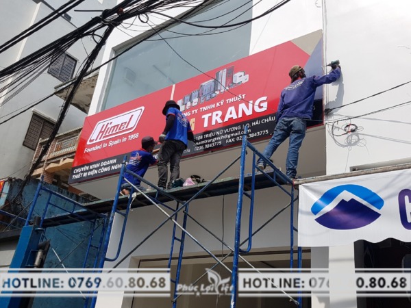 Thi công bảng hiệu Nam Trang tại Đà Nẵng - Phúc Lợi Việt Đà Nẵng