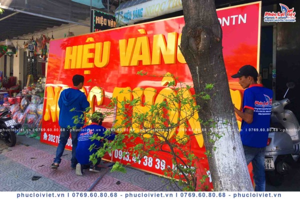 Lắp đặt bảng hiệu quảng cáo tiệm vàng Đà Nẵng